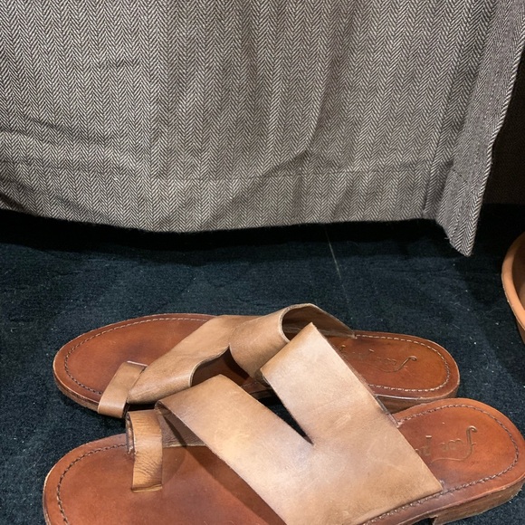 Free People Abilene Toe Loop Sandals - Picture 4 of 7